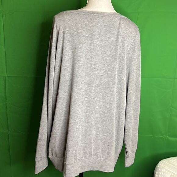 Rebel Wilson For Torrid Patch Sweatshirt Gray Size 2/2X. - Picture 6 of 16